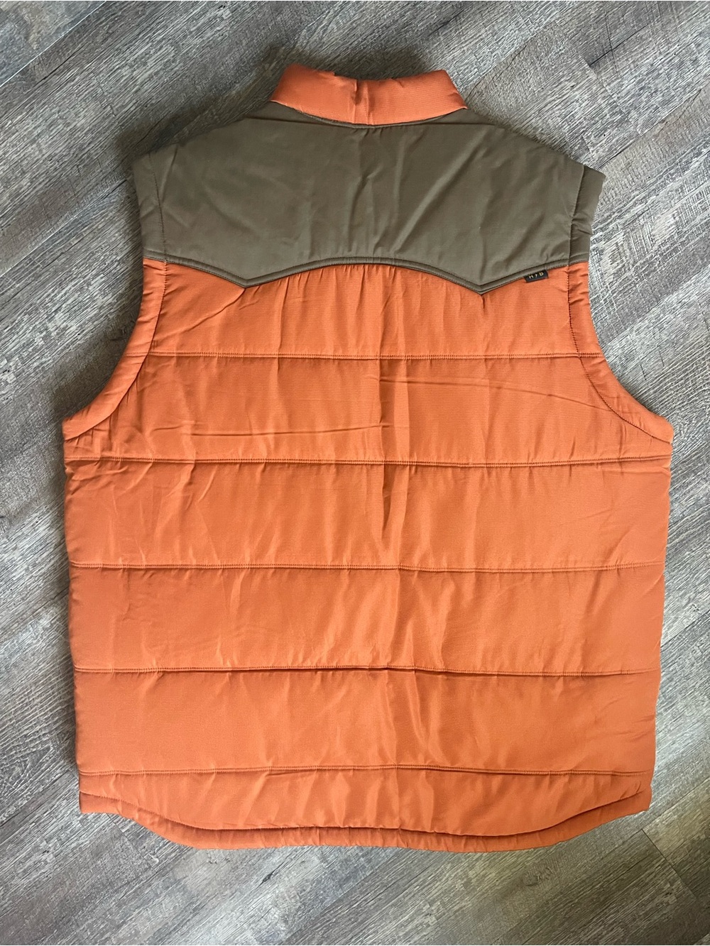 NWOT Howler Brothers Rounder Insulated vest - Picture 5 of 10